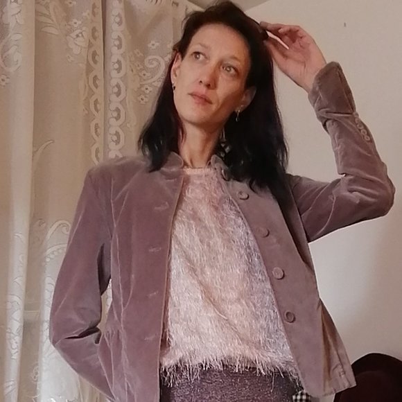 Structured Skirt - Picture 2 of 8